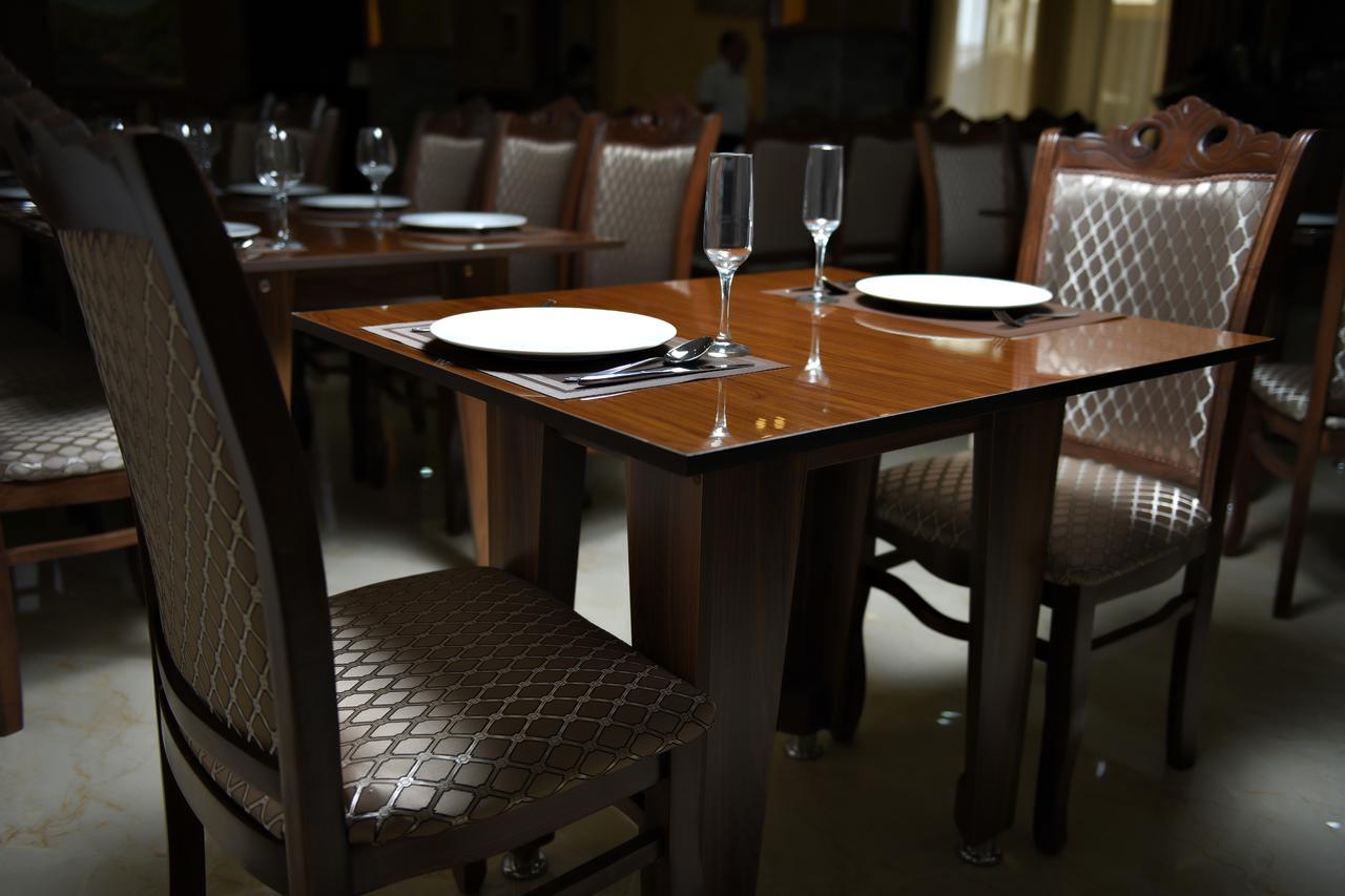 Yaffle Inn Shaki Boutique Hotel Şǝki Екстериор снимка